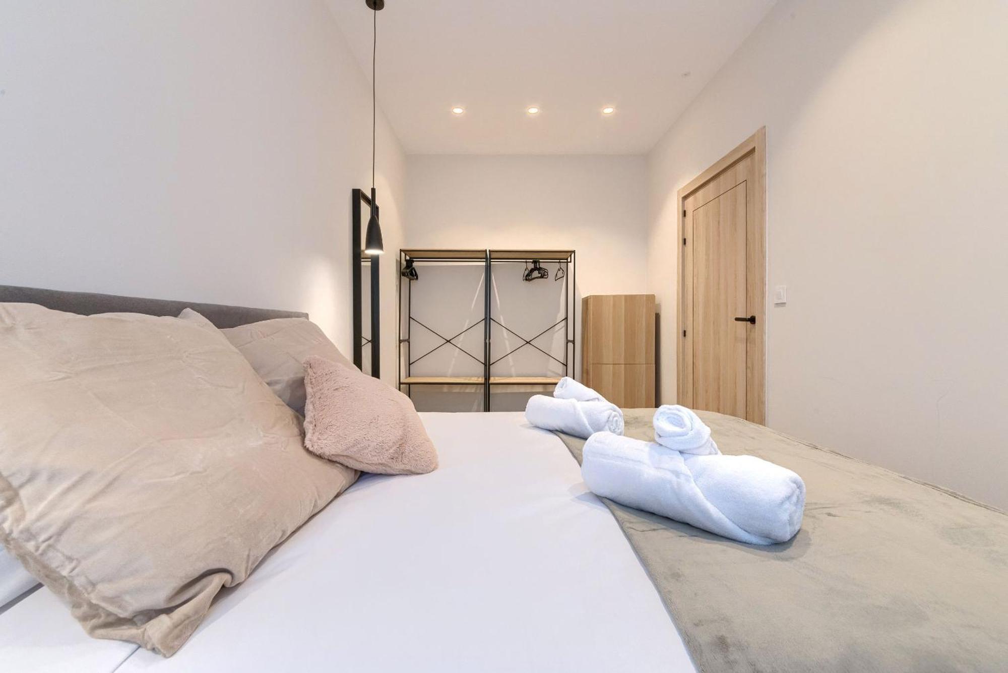 Apartamentos Basarrate Self Check In Більбао Екстер'єр фото