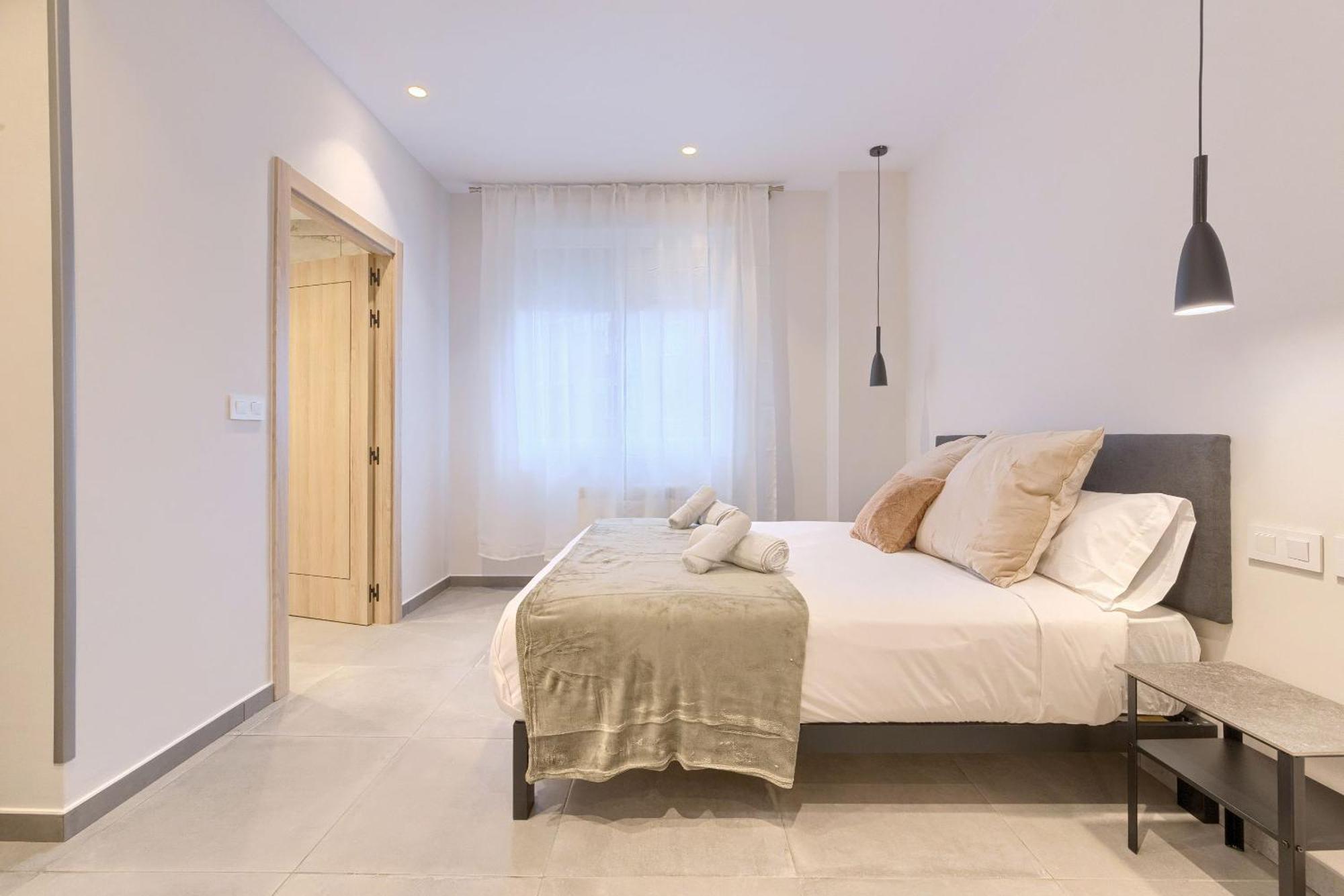 Apartamentos Basarrate Self Check In Більбао Екстер'єр фото