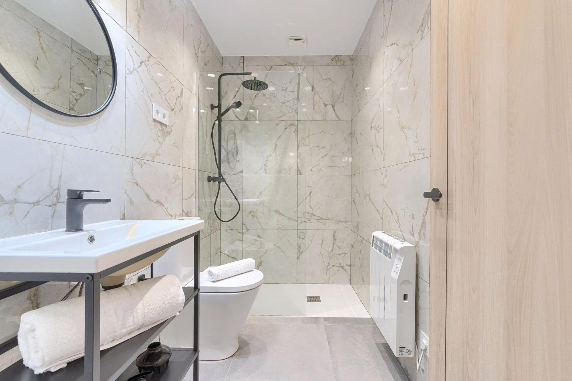 Apartamentos Basarrate Self Check In Більбао Екстер'єр фото