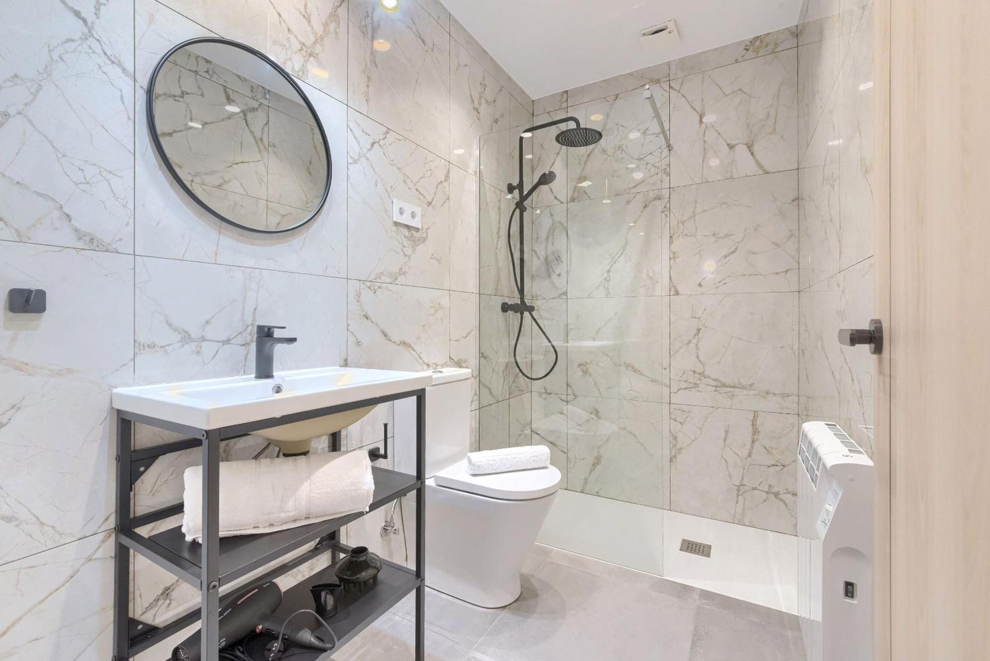 Apartamentos Basarrate Self Check In Більбао Екстер'єр фото